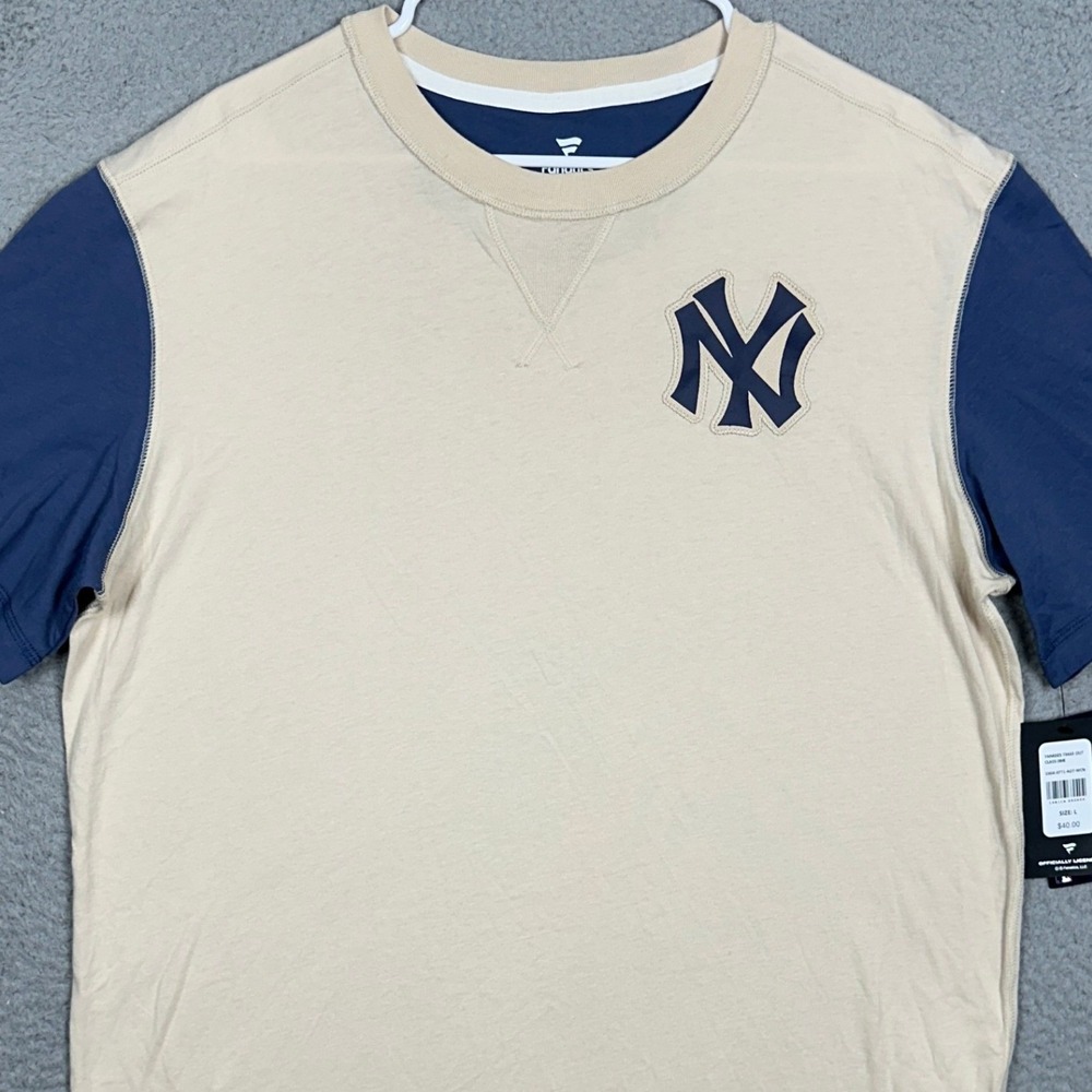 NEW New York Yankees Fanatics T-Shirt Mens Large Beige Blue MLB Colorblock Tee